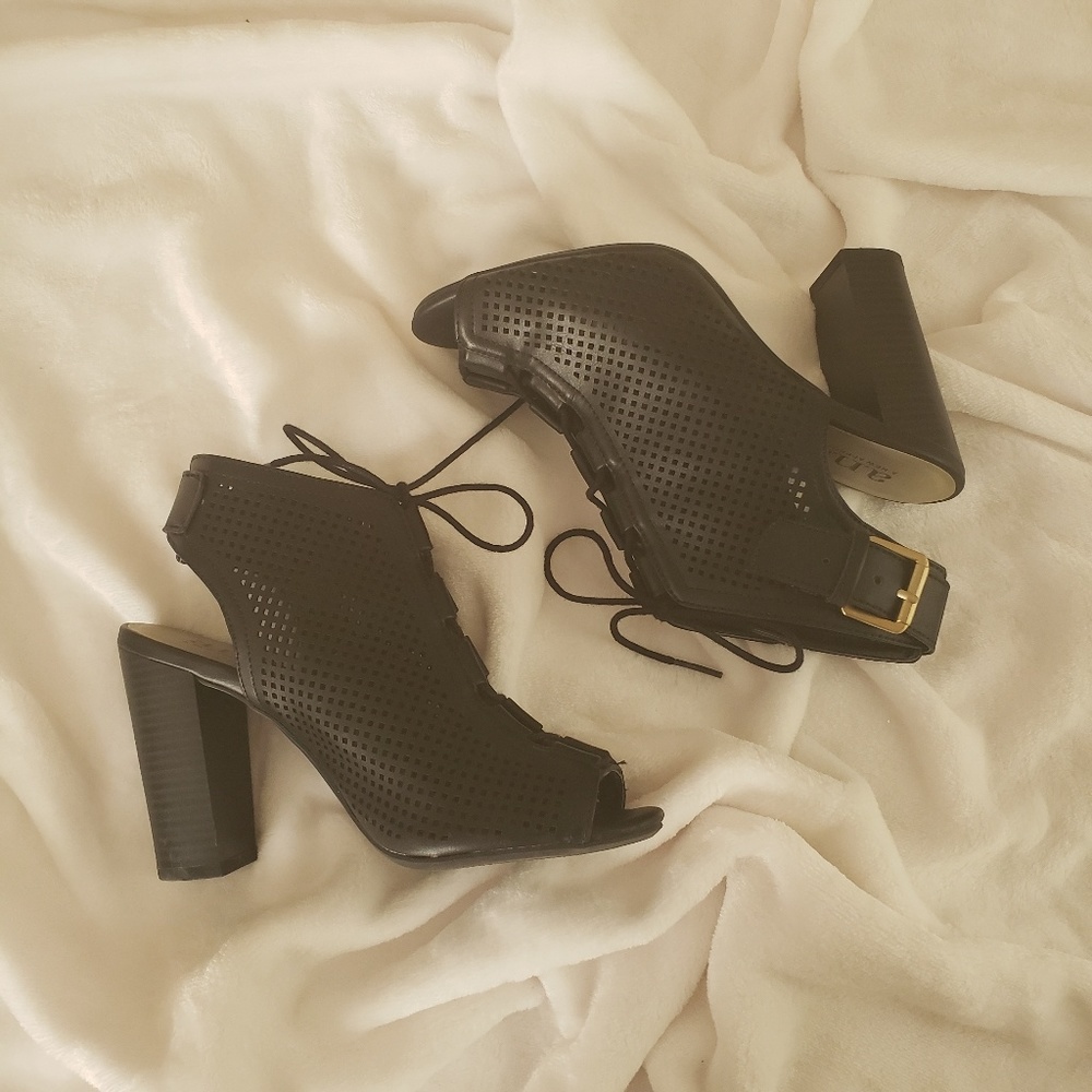 Leather chunky heels